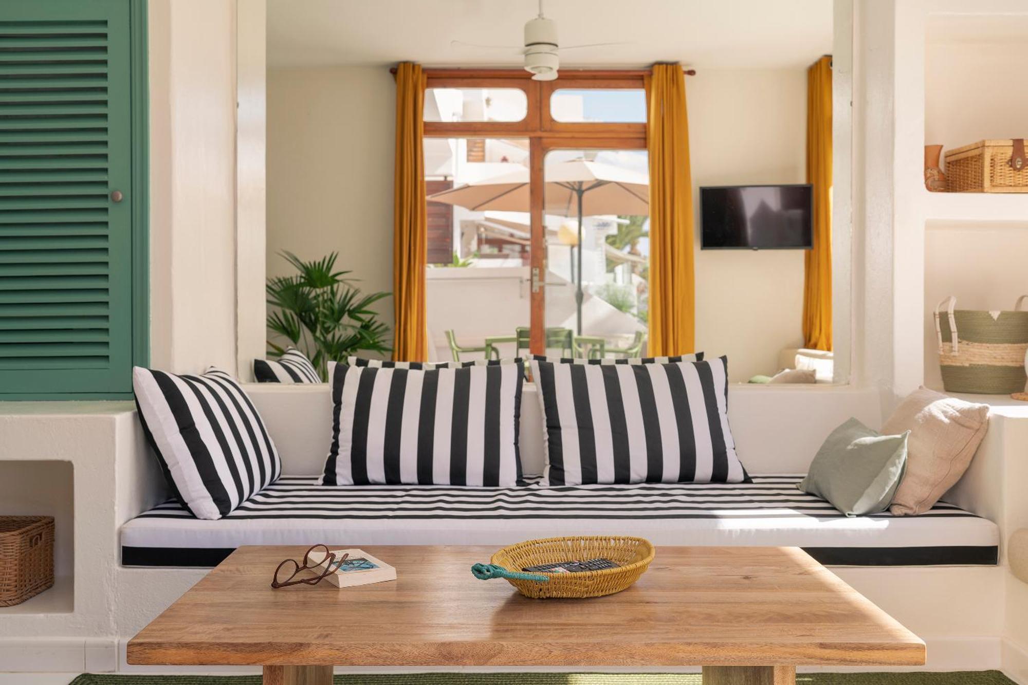Lanzarote Beach Apartments, Casa Bruna コスタ・テギセ エクステリア 写真